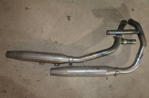 lot 68 image: Exhaust Set
