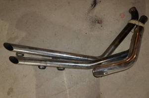 lot 70 image: Exhaust Set