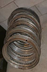 lot 74 image: 16 Rims