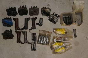 lot 80 image: Lifter Blocks with Rocker Arms