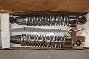 lot 98 image: Sportster Shocks