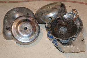 lot 120 image: Air Cleaner Covers