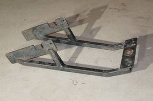 lot 134 image: Motorcycle Hitch Mount ()