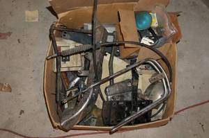 lot 140 image: Box of parts