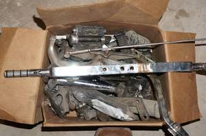 lot 152 image: Box of Pegs