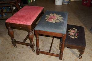 lot 195 image: 3 Wood TablesOttomans