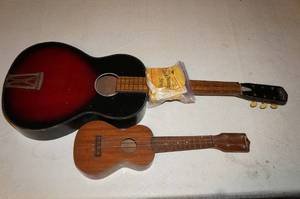 lot 235 image: Airline Ukulele Del Ray Junior guitar