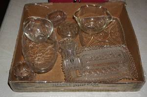lot 305 image: Glass Vases and Small Dishes