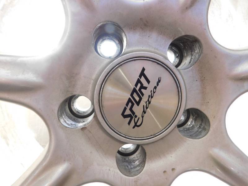 lot 94 image: Lot of 4 Tires and Rims