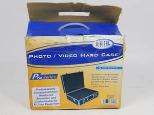 lot 3 image: Photo Video Hard Case