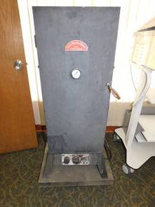 lot 13 image: Smoky Mountain Series Great Outdoors Smoker