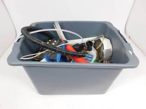 lot 18 image: Tote of Misc Items