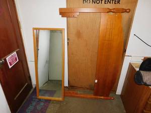 lot 28 image: HeadboardLarge Mirror