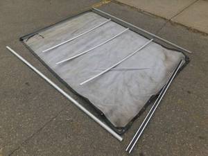 lot 40 image: Extang Tonneau Truck Cover