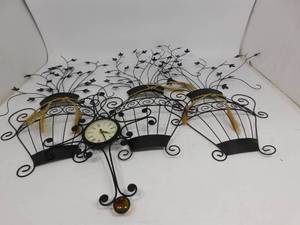 lot 42 image: 4 Piece Home Decoration
