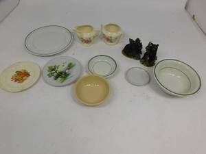 lot 50 image: Misc Items