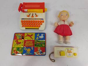 lot 75 image: Misc Toys