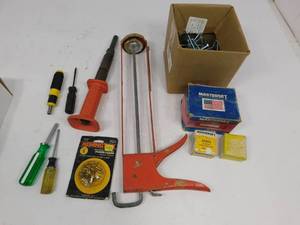 lot 85 image: Misc items