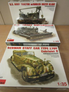 lot 620 image: MINI ART WWII MILITARY MODELS - NEW