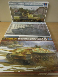 lot 626 image: TRUMPETER WWII MILITARY MODELS - NEW