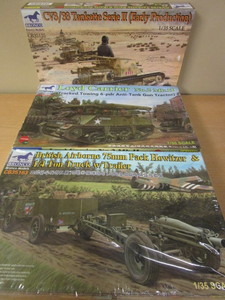 lot 709 image: BRONCO WWII MILITARY MODELS - NEW