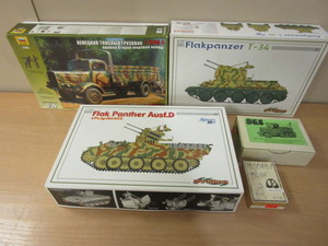lot 733 image: WWII MILITARY MODELS, ZVEZDA, CYBER-HOBBY, DES KIT BRANDS - NEW