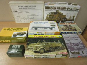 lot 747 image: WWII MILITARY MODELS