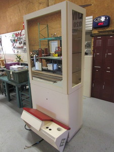 lot 7 image: Hairdresser Workstation 38x20x7 w13x34 Shelf wDrawer