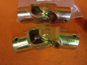 lot 48 image: (New) Grain Trap U Joints & Splined Shaft
