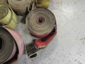 lot 111 image: 4 Tie Down Straps