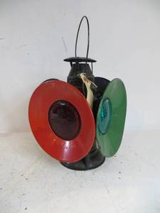 lot 32 image: Adlake Switch Lamp