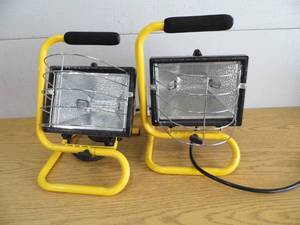lot 13 image: Lot of 2 Work Lights