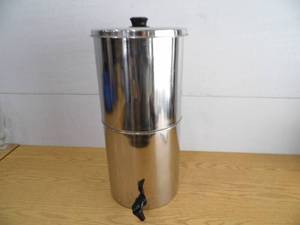 lot 24 image: 2 Tier Dispenser