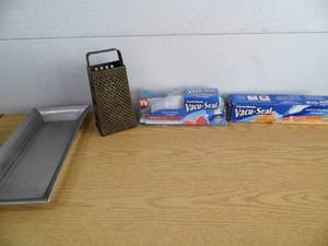 lot 40 image: Vacu Seal - Tray - Shredder