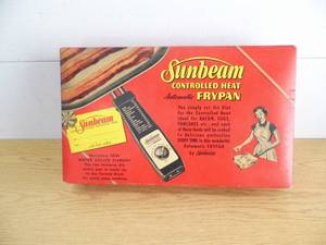 lot 48 image: Vintage Sunbeam Frying Pan Box