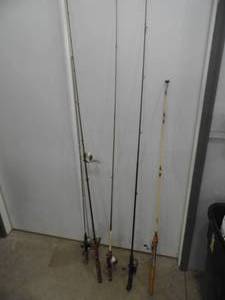 lot 55 image: Fishing Poles