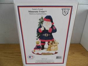 lot 71 image: MN Twins Santas Friend