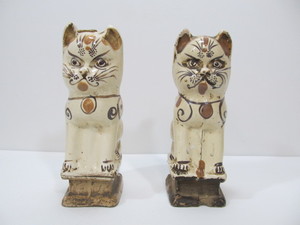 lot 51 image: Antique Chinese Pottery Cat Statues 