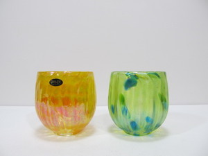 lot 53 image: Pair of Signed GLASS EYE STUDIOS Art Glass Vases