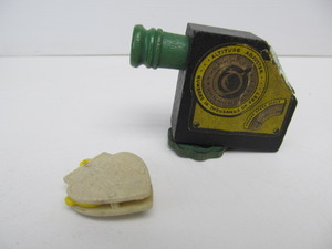 lot 110 image: Vintage 1940s Wooden Bomb sight Toy & Tom Mix Compass toy