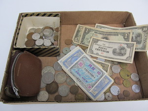 lot 118 image: Group of Older Foreign Coins & Currency