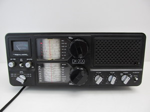 lot 130 image: Vintage Realistic DX-200 Communication Receiver