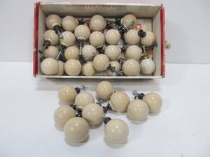 lot 155 image: Large Lot of Vintage Ceramic Ball DrawerCabinet Hardware Pulls