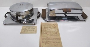lot 190 image: Nice Vintage Mid Century Chrome Waffle & Sandwich Maker