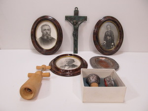 lot 211 image: Group of Vintage Scandinavian Items