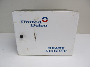 lot 82 image: Vintage Service Station AC DELCO Brake Service Metal Advertising Cabinet