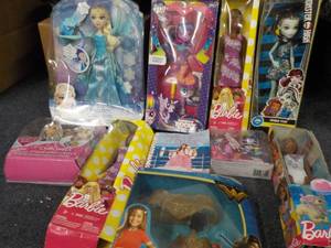 lot 234 image: Dolls and Accessories...