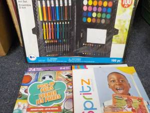 lot 239 image: 100 pc Art Set, Spritz and Game...