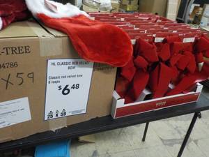 lot 245 image: Xmas Tree Skirt, Stocking and bows...
