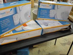 lot 257 image: Set of 4 Fresh Spa dual temperature bidets